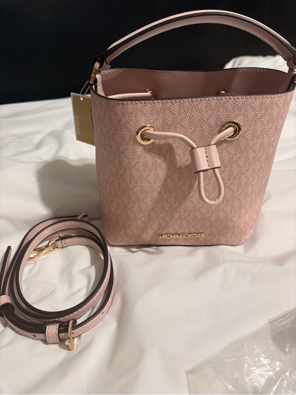 Michael Kors Blush Pink Pebbled Leather Bucket Crossbody Brand new with tags